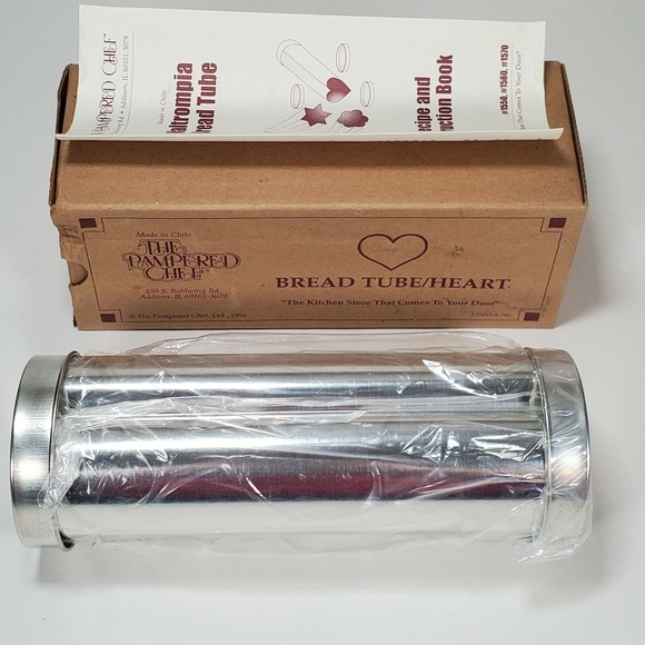 The Pampered Chef Valtrompia Bread Tube Heart Shape #1560 New W/ Open Box - Picture 1 of 3